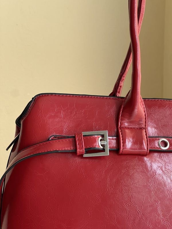 Valora | Red